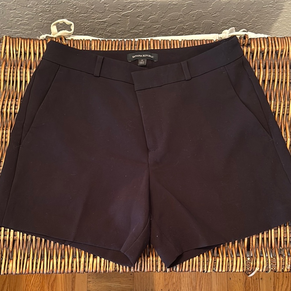 Banana Republic Women's Black Shorts - Picture 5 of 7